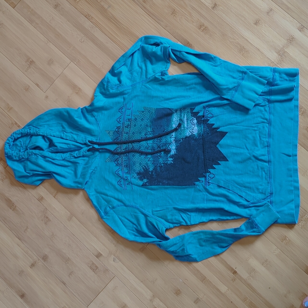 American Eagle Long Sleeve Hooded Tee - Small
